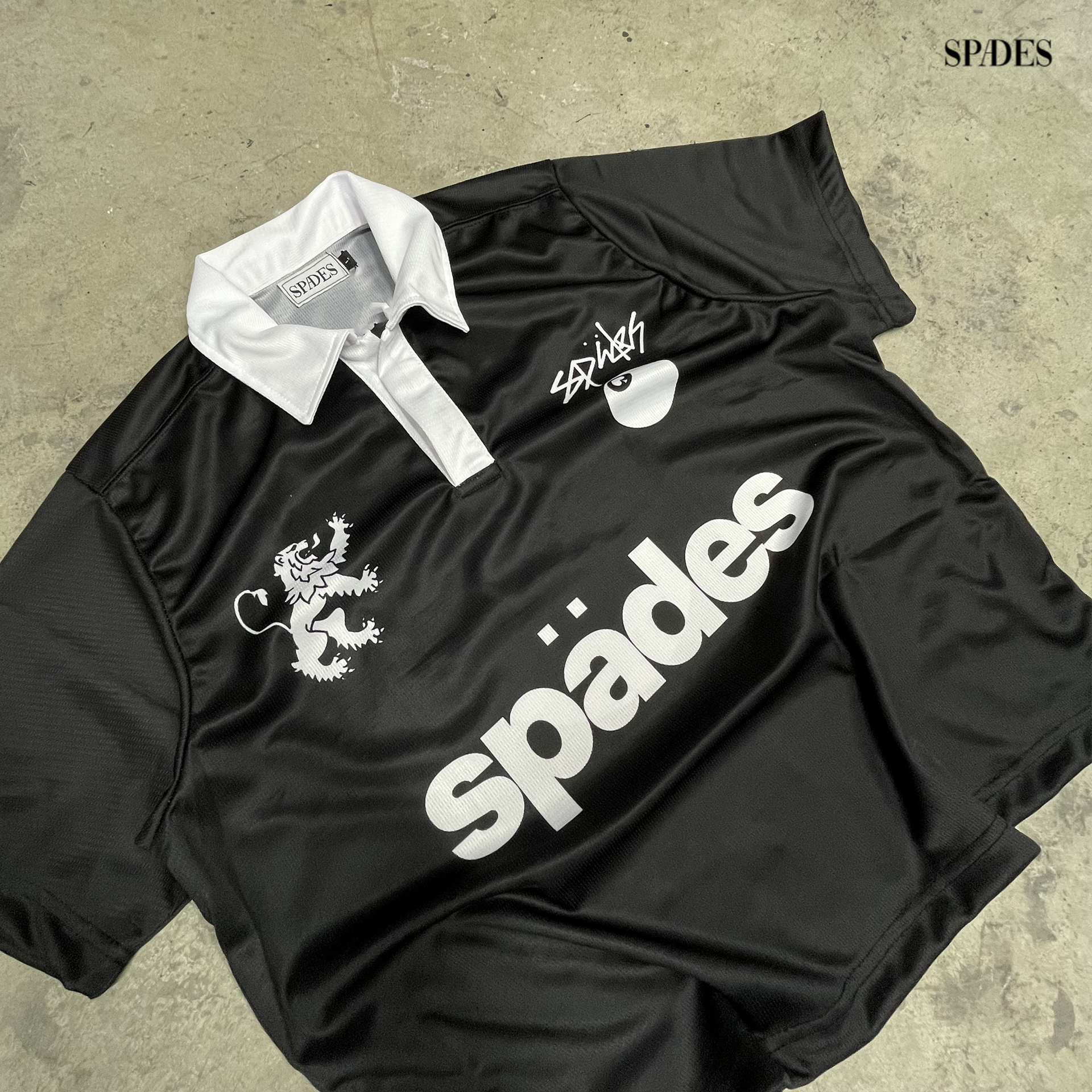 Lion's Gaze Boxy Crop Jersey Polo SPADES
