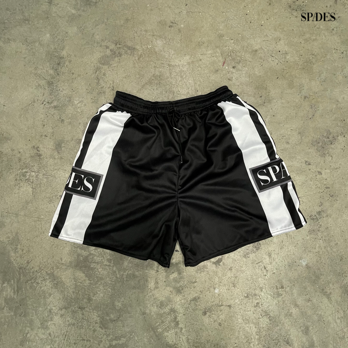 Off The Grid Black Mesh Shorts SPADES