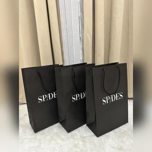 Spades Vellum 200 gsm Gift Bag in Black SPADES