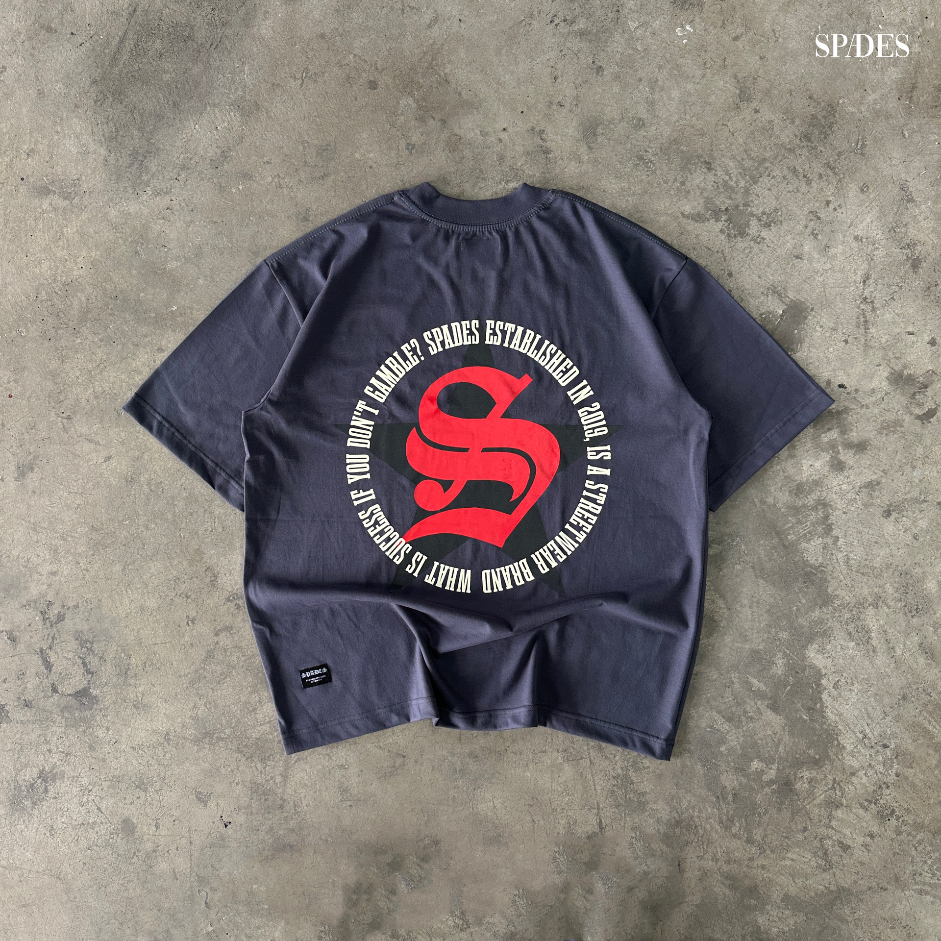 Grit Circle Signature Box Tee Gray SPADES
