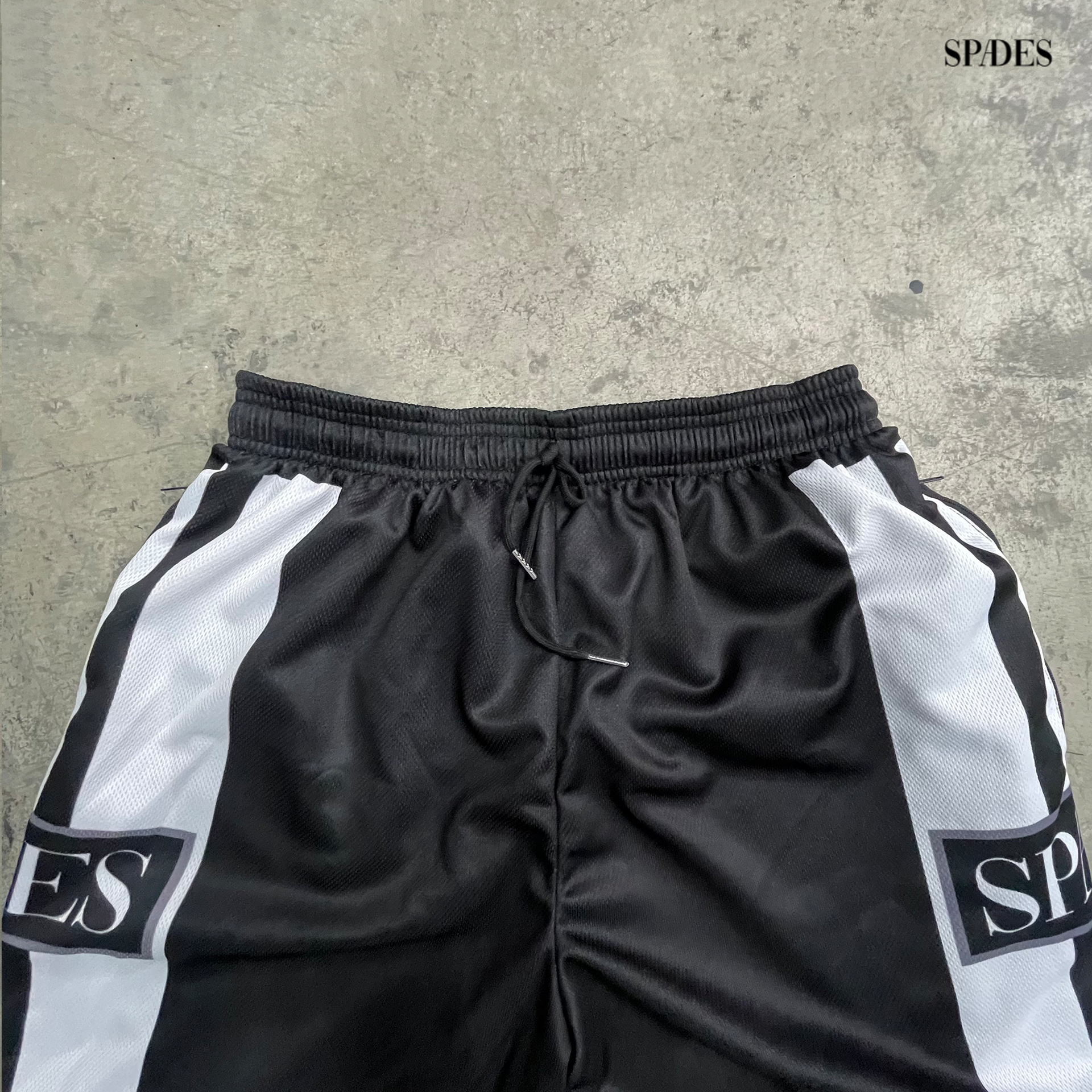 Off The Grid Black Mesh Shorts SPADES